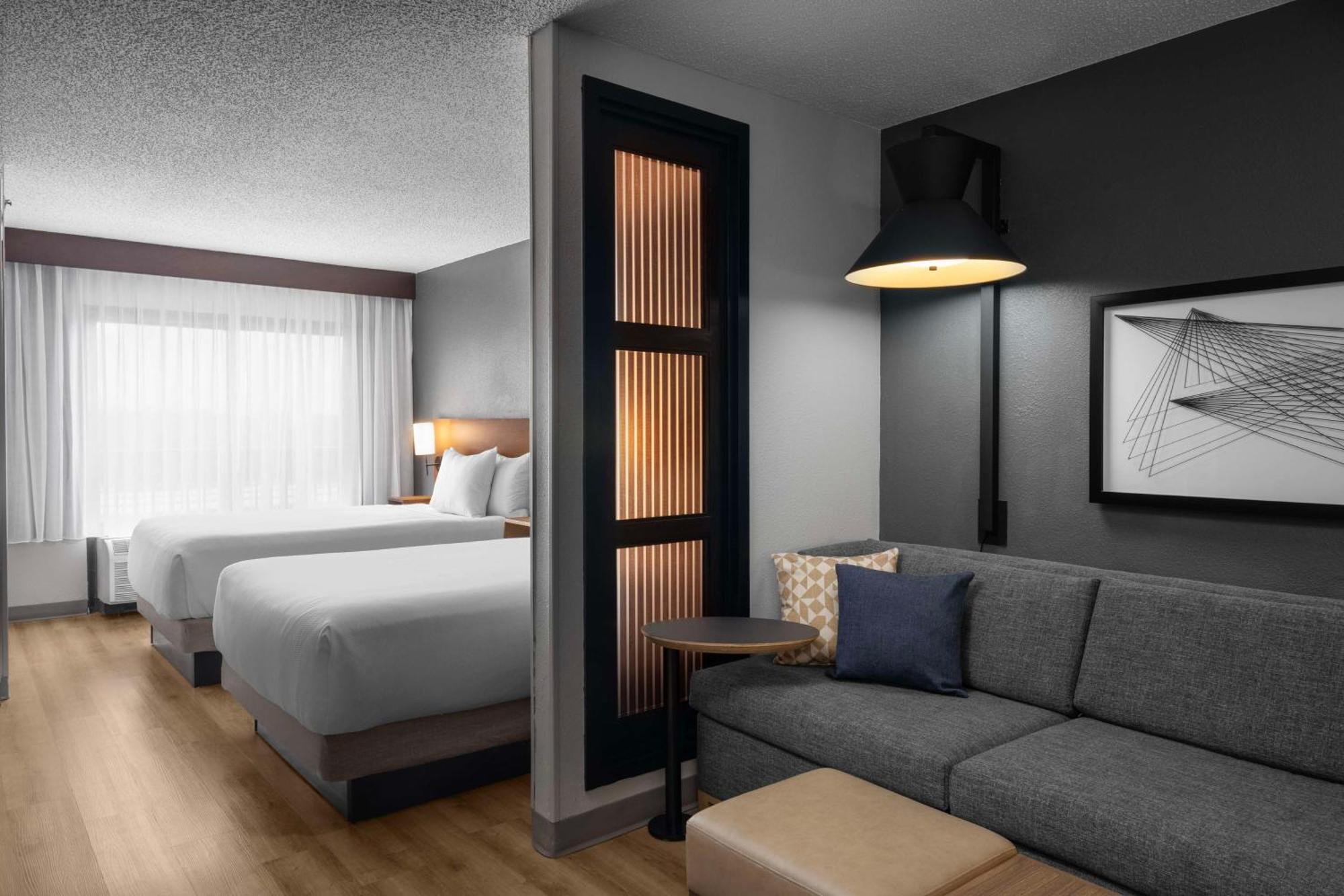 Hyatt Place Orlando Airport מראה חיצוני תמונה