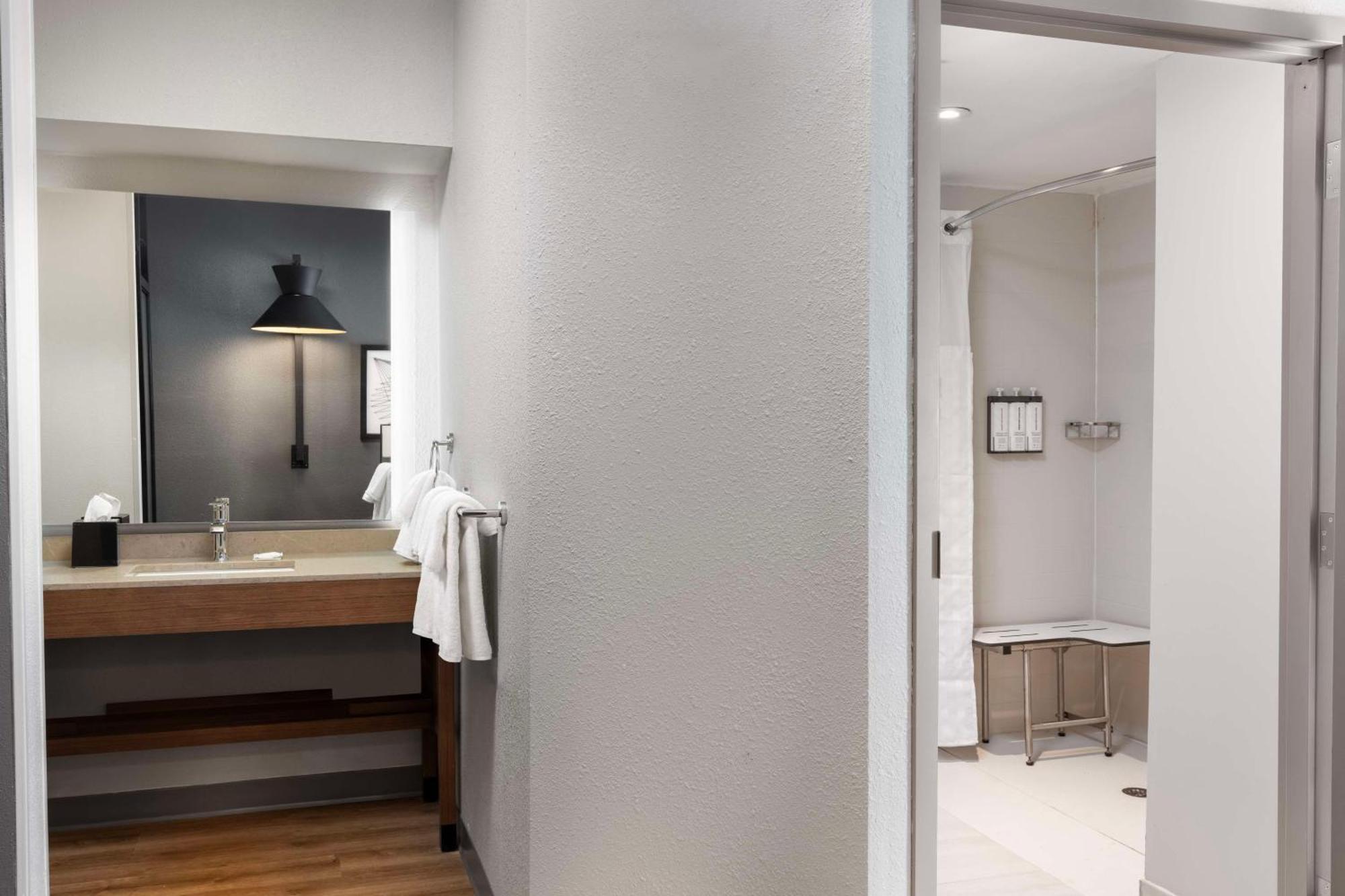 Hyatt Place Orlando Airport מראה חיצוני תמונה